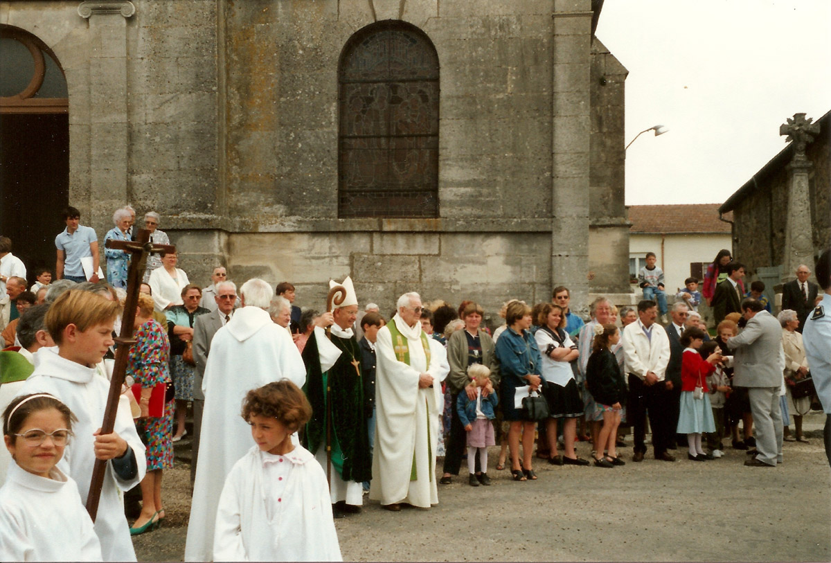 Monseigneur Marcel Herriot, évêque de Verdun, à Loisey